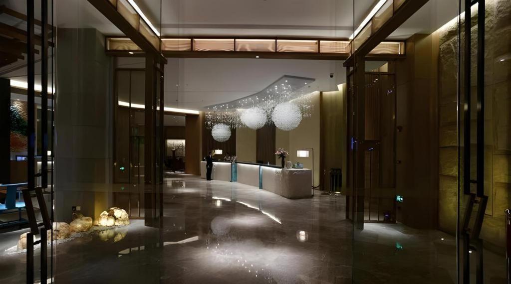 Royce Hotel Shenzhen Eksteriør bilde